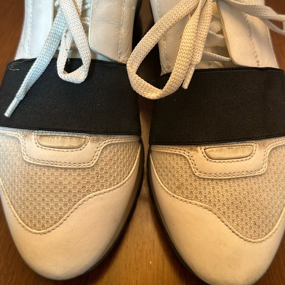 Balenciaga White Sneakers with Black Elastic Band | Designer Statement Shoes - Picture 2 of 7